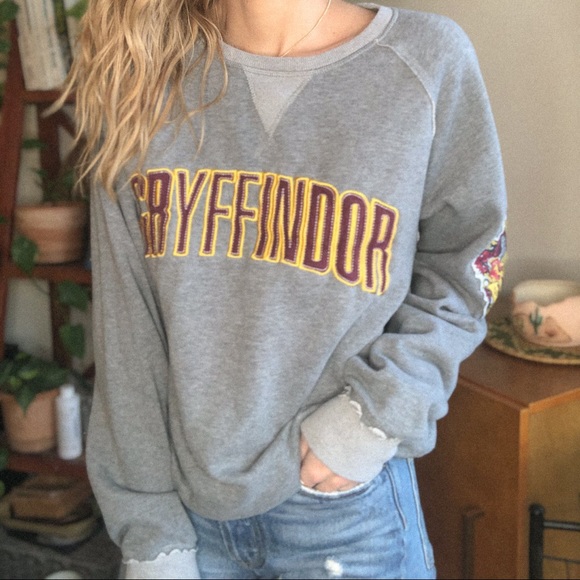 gryffindor sweatshirt universal